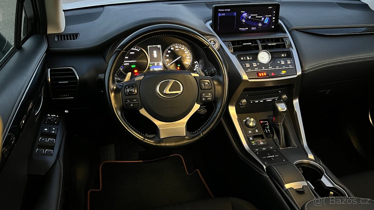Lexus NX300h Hybrid m.2021 Perleť Navi Kamera Automat CVT - 15