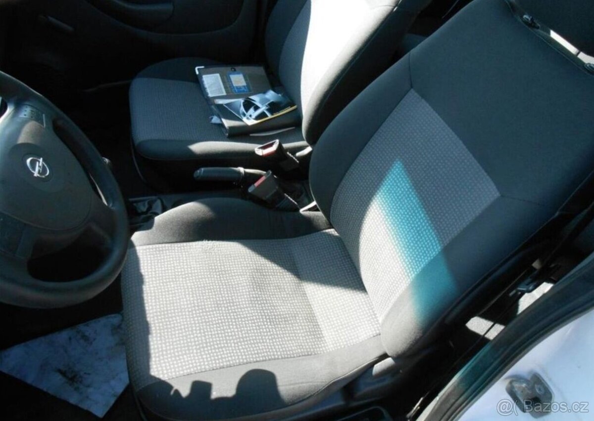 Opel Combo 1,4 66 kW Historie benzín - 15