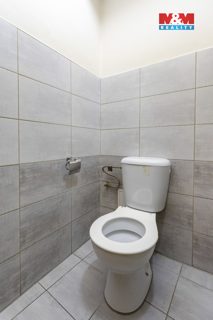 Prodej bytového domu s 10 byty a komercí, Hlinsko - 15