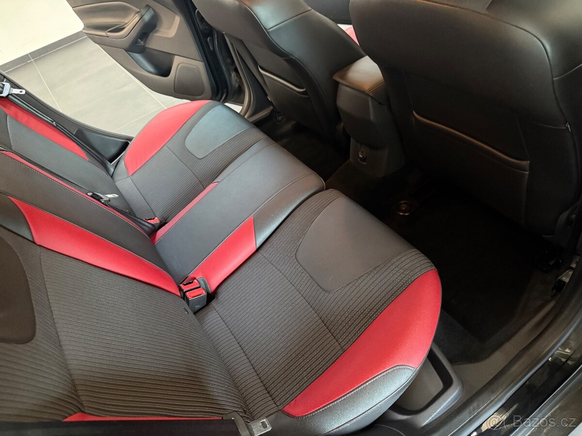 FORD FOCUS 1.6 110 kW BENZÍN 6MT SPORT PAKET 2012 - 15