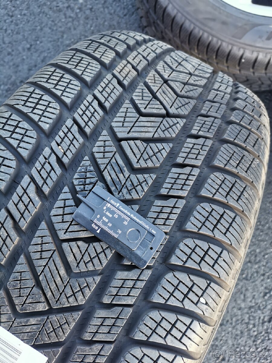 Originální alu kola na Bentley Bentayga zimní 20" - 15