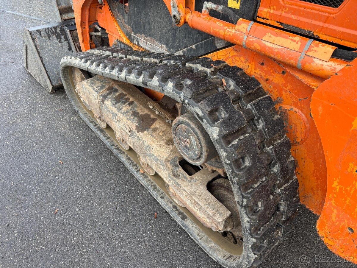 Pásový smykový nakladač Komatsu CK 20-1, hmotnost 3.6 t - 15