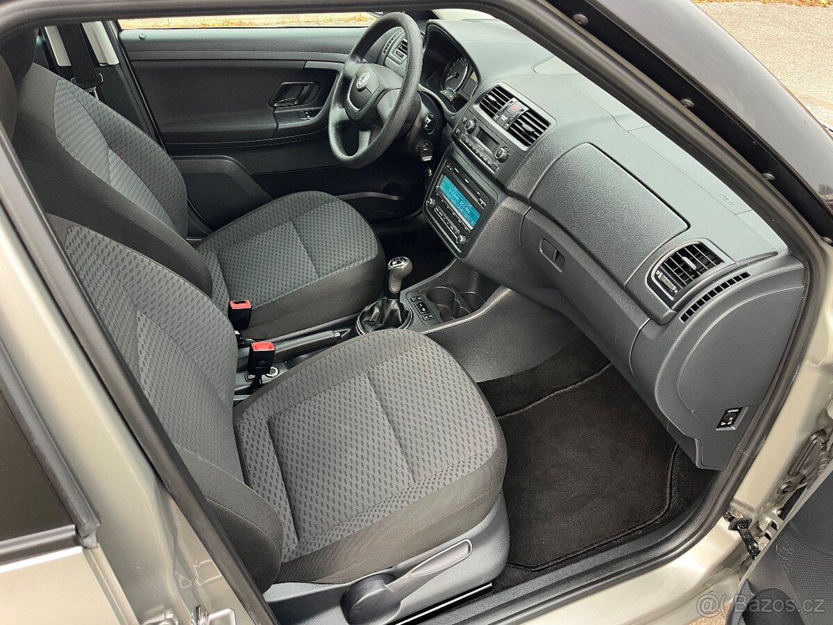 Š Fabia Kombi 1.6 TDi 77kW,2011,Pěkná výbava,2 sady alu kol - 15