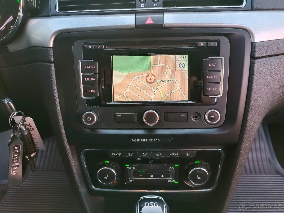 Superb 2.0 Tdi 103 kW DSG combi Elegance - 15