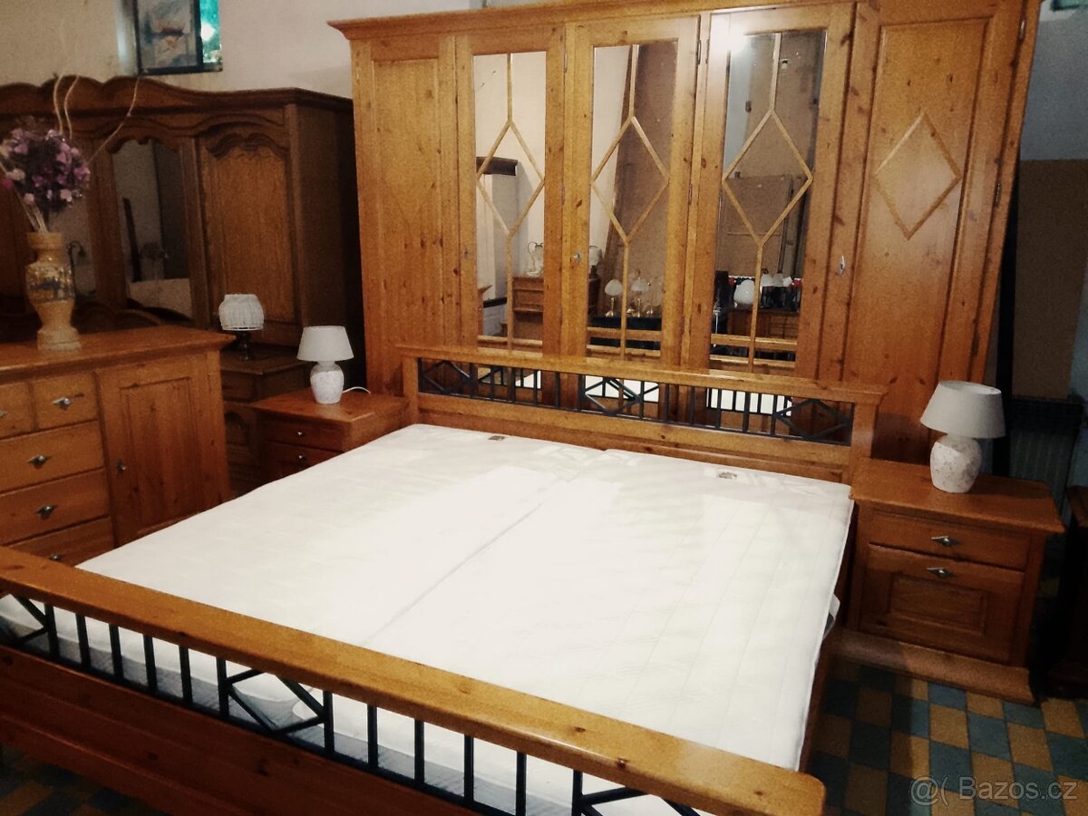 KOMPLETNÍ DŘEVĚNÁ LOŽNICE MUSTERRING - 15