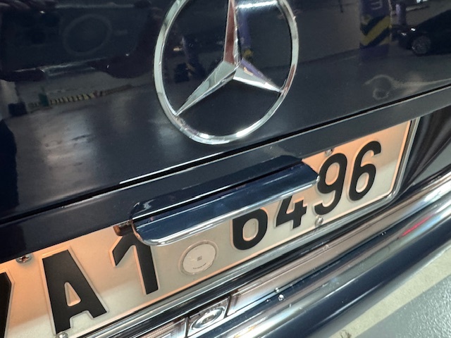 Mercedes Benz , S class , 400SEL W140 - 15