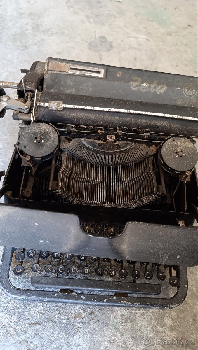 Psací stroj 500,- - 15