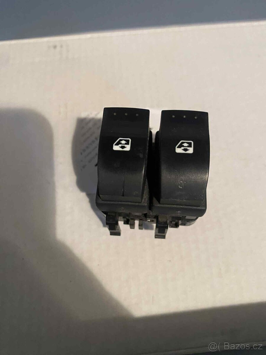 Interiérové díly z Renault Clio 2. Gen. - 15