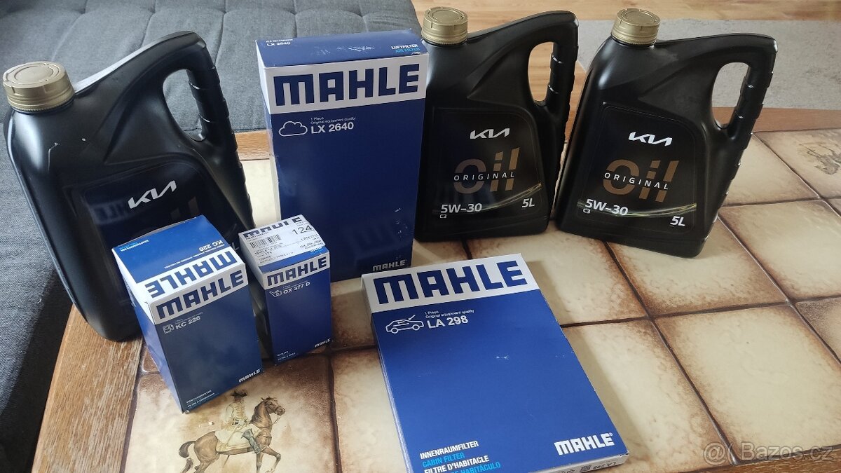 Kia Carnival FACELIFT 2.2 CRDI 110 KW 7 míst - 15