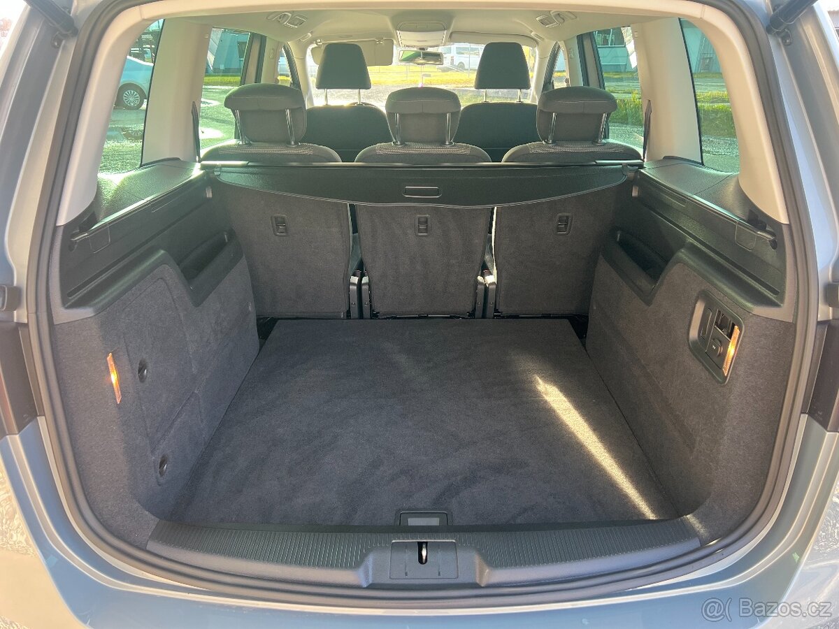 Volkswagen Sharan 1.4TSi 110KW 1.MAJ. VYHŘ.SEDAČKY EL.KUFR - 15