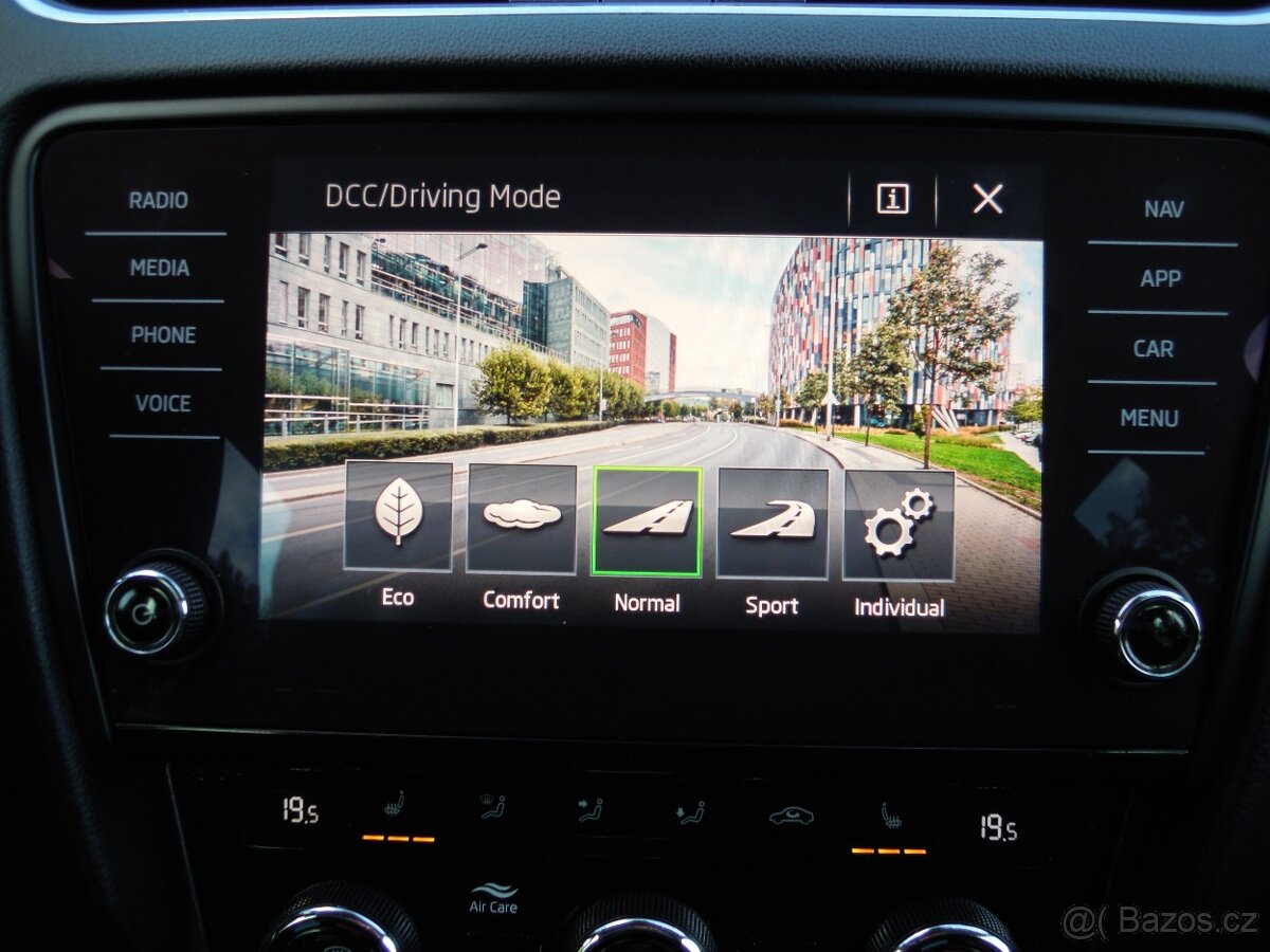 Škoda Octavia, 2.0TDi SOLEIL-VIRTUAL-DSG-DPH - 15