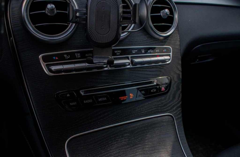 Mercedes-Benz GLC SUV 350 e 4MATIC A/T - 15