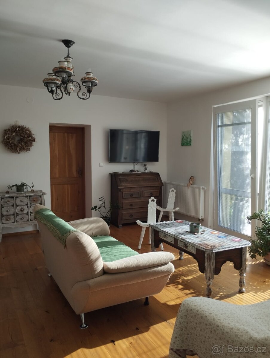 Dům 5+1 Lužice - 15