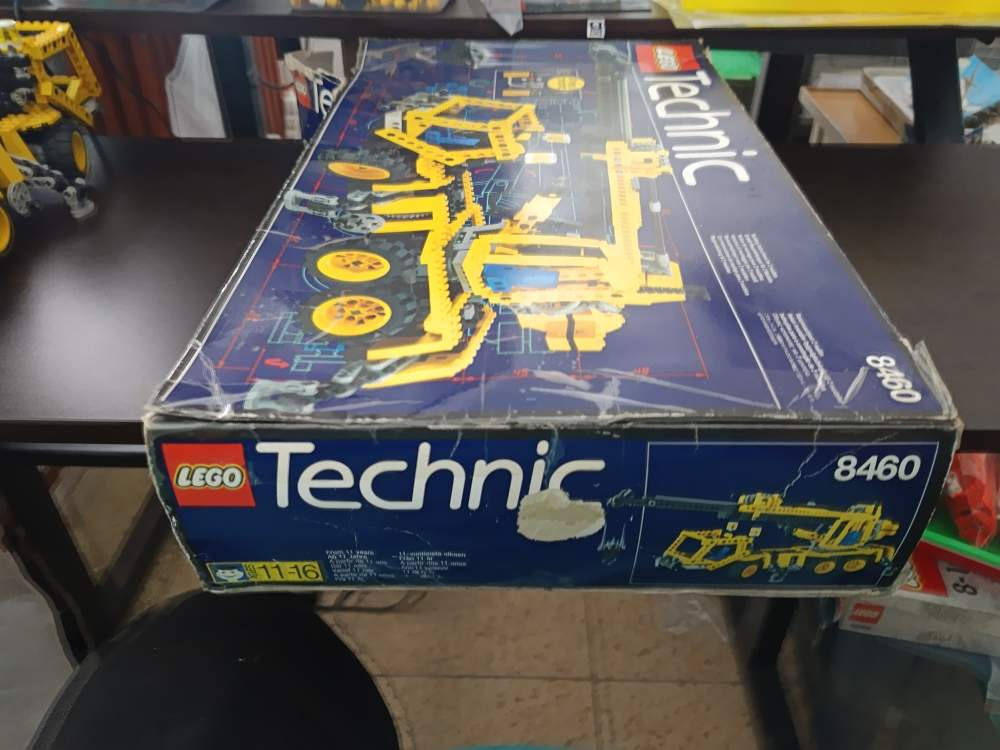 LEGO Technic 8460 Pneumatic Crane Truck +návod+box - 15