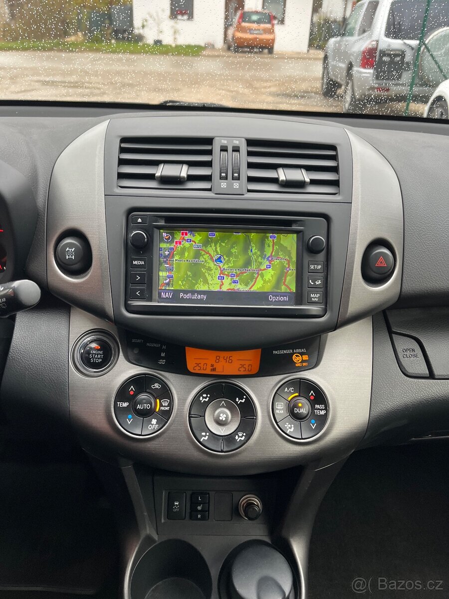 Toyota Rav4 D-4D 4x4 = Uzávierka, Top Stav, Bez korozie = - 15