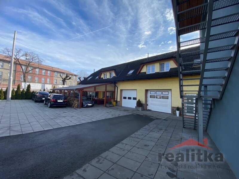 Prodej komerčního areálu s rodinným domem a halou v Opavě, u - 15