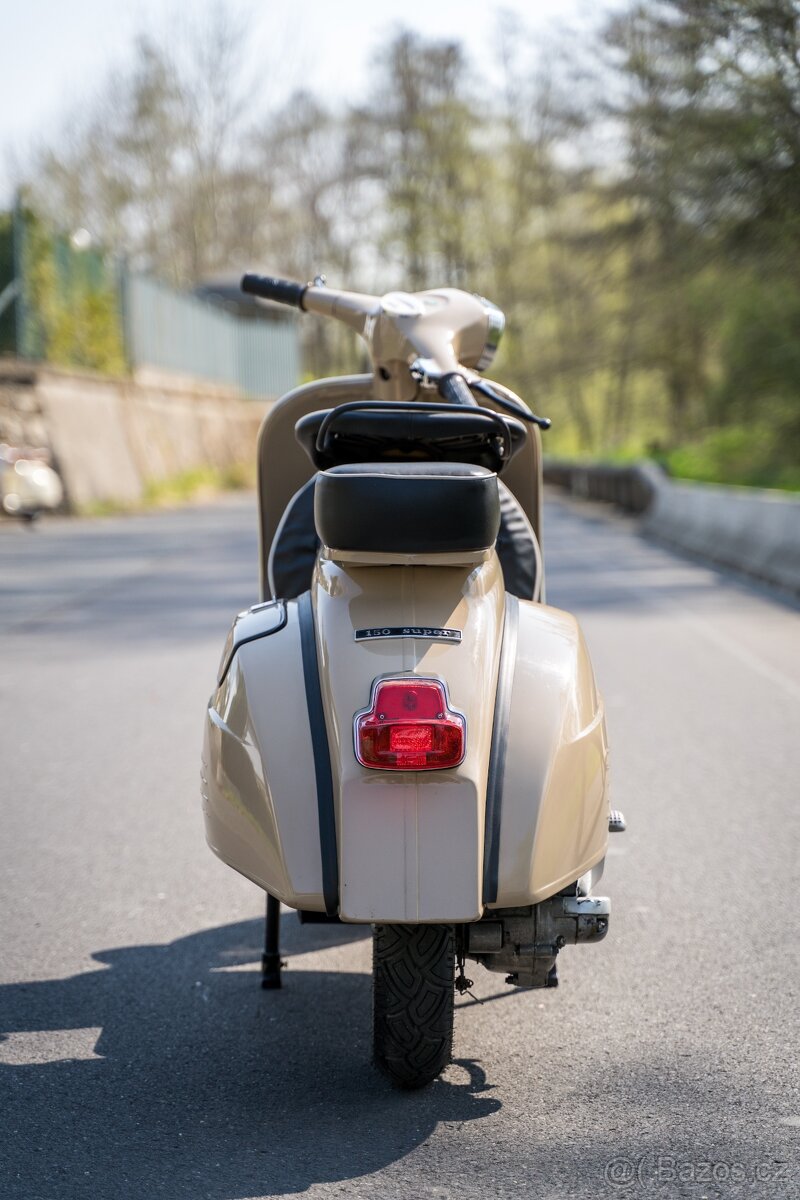 Motorka Piaggio Vespa 150CC (1974) - 15