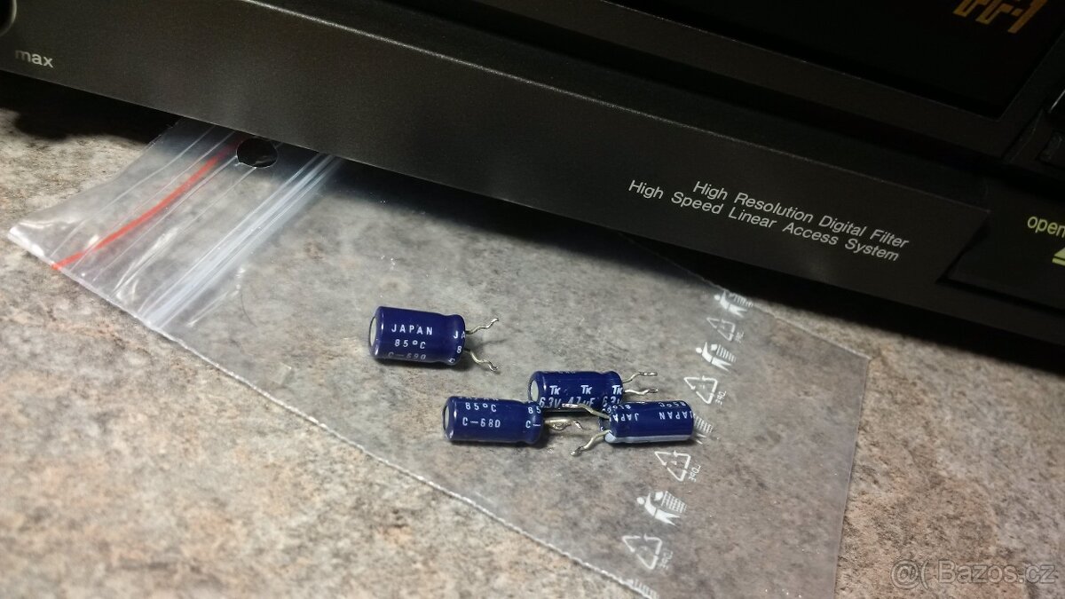 Prodám CD Player TECHNICS SL-P520 classAA - 15