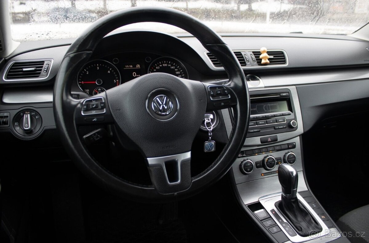 Volkswagen Passat Variant - 15