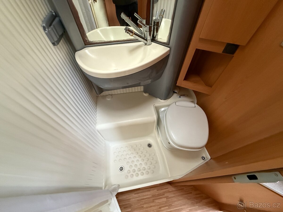 Obytné auto - Dethleffs Advantage, 3.0 jtd, 4 osoby, Truma - 15