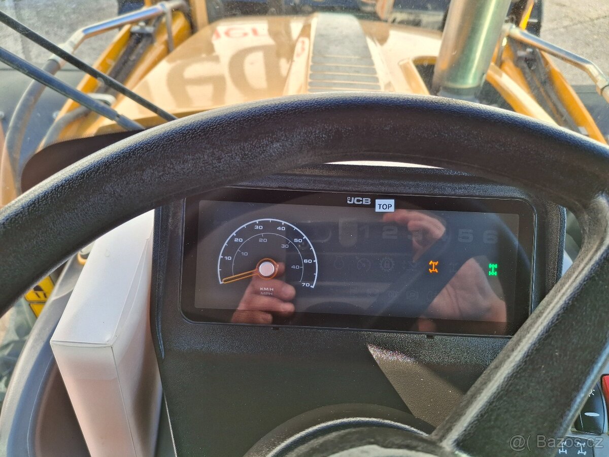 JCB 4CX PRO AEC - 15