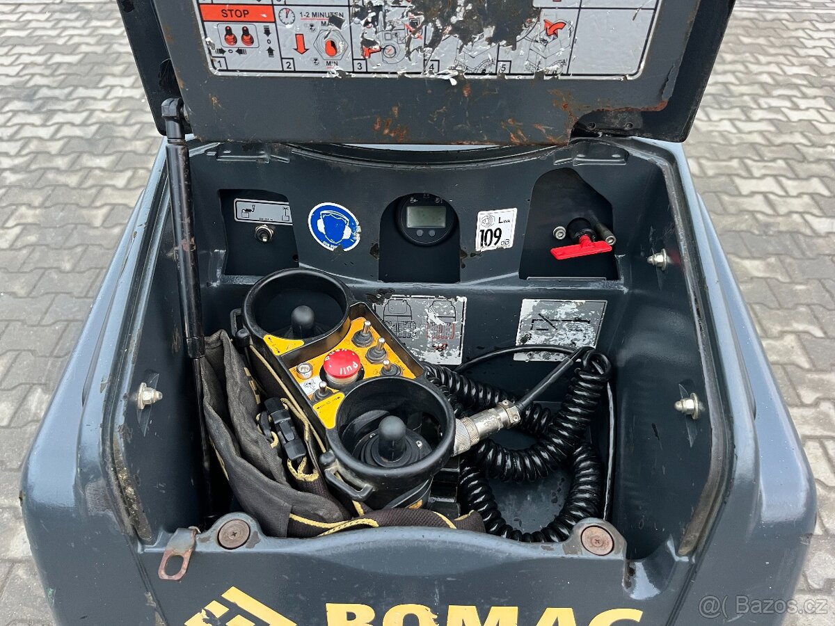 Vibrační válec jezkovy Bomag BMP 8500, 405mth, Wacker Neuson - 15