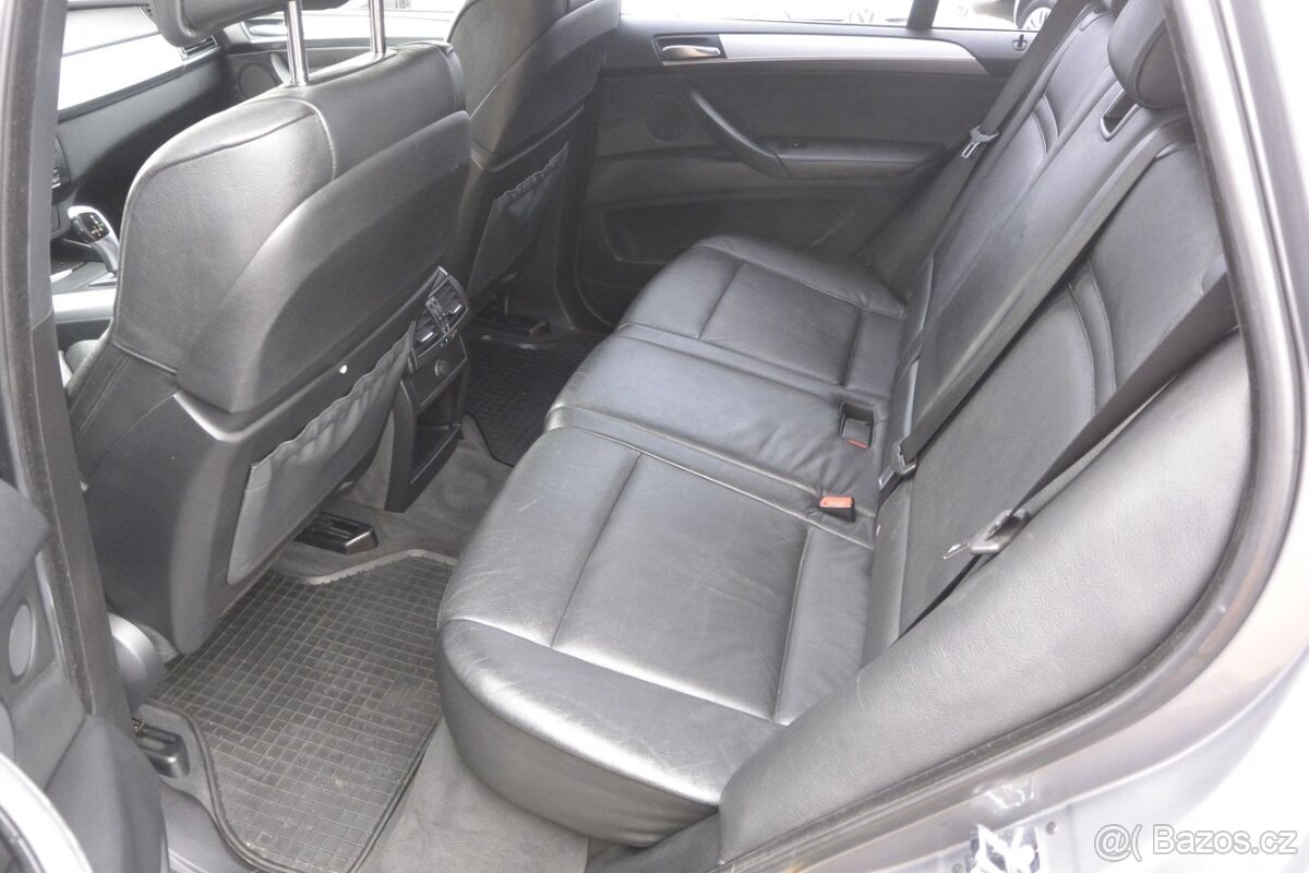 PRODÁM BMW X5 xDrive30d NOVÁ STK - 15