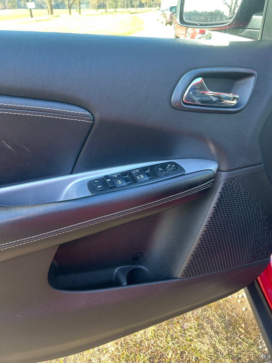 Fiat Freemont 2.0L 125kw AWD 7 míst - 15