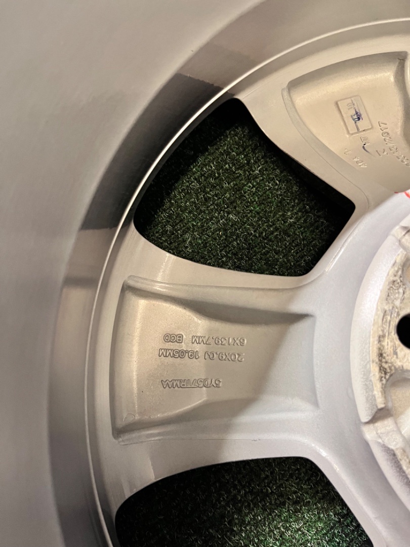 6x139.7 R20 Originál Dodge RAM 1500 model 2022 + senzory - 15