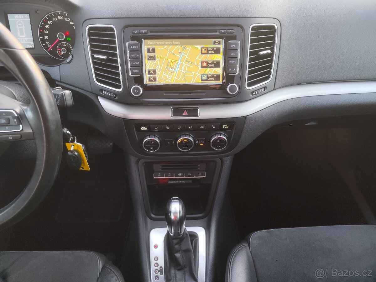 VW Sharan Comfortline 2.0TDI.125kw.DSG.R.V.12/2012.STK Nová - 15