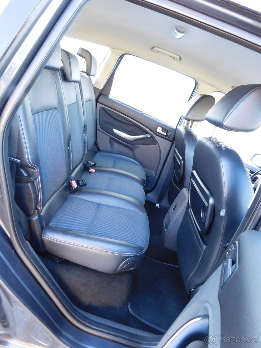 Ford C-max 2.0 TDCi,,TITANIUM,pěkný,BEZ KOROZE,tažný - 15