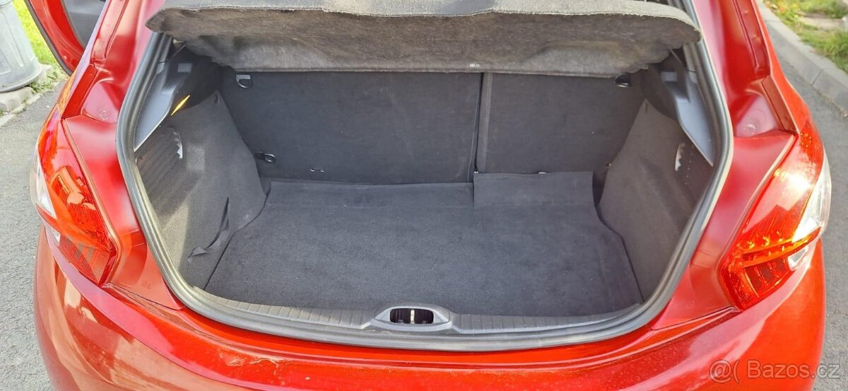 Peugeot 208 GTI 1,6i 147kw - 15