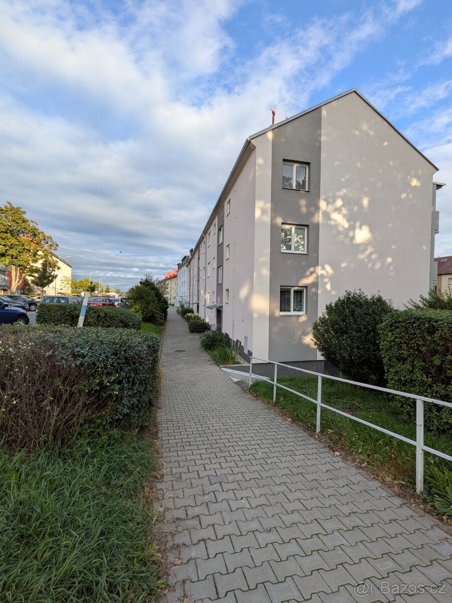 Prodej rekonstruovaného bytu 2+kk s lodžií v Uherském Brodě - 15