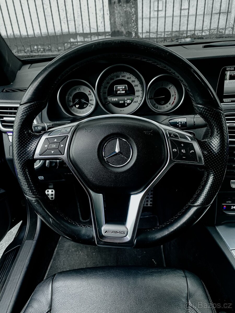 MERCEDES BENZ E 220 CDI AMG - LINE - 15