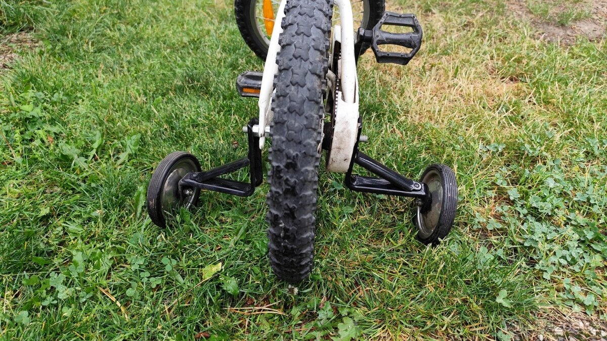 Ghost Race Powerkid 16" s kolečky a tažnou tyčí Trail Gator - 15