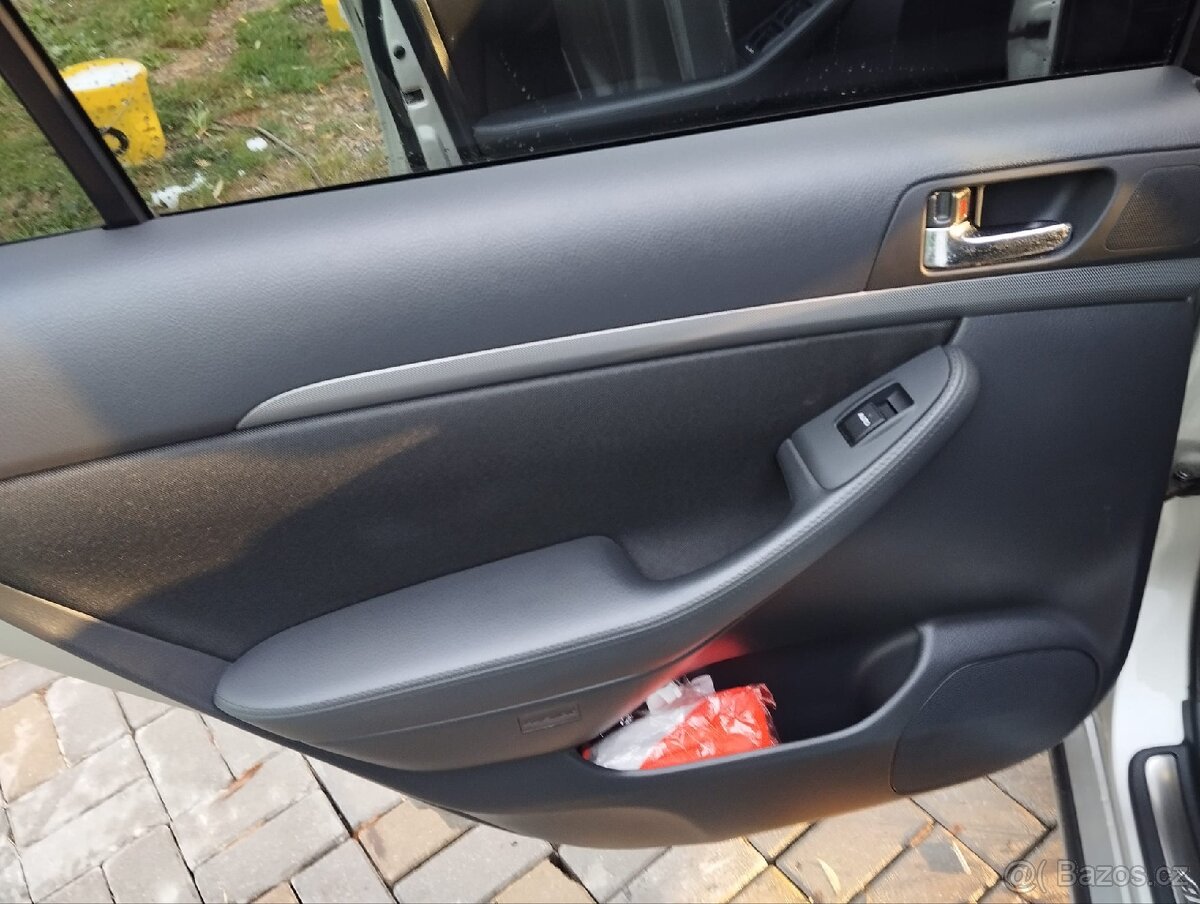 Toyota Avensis 2.0 diesel - 15