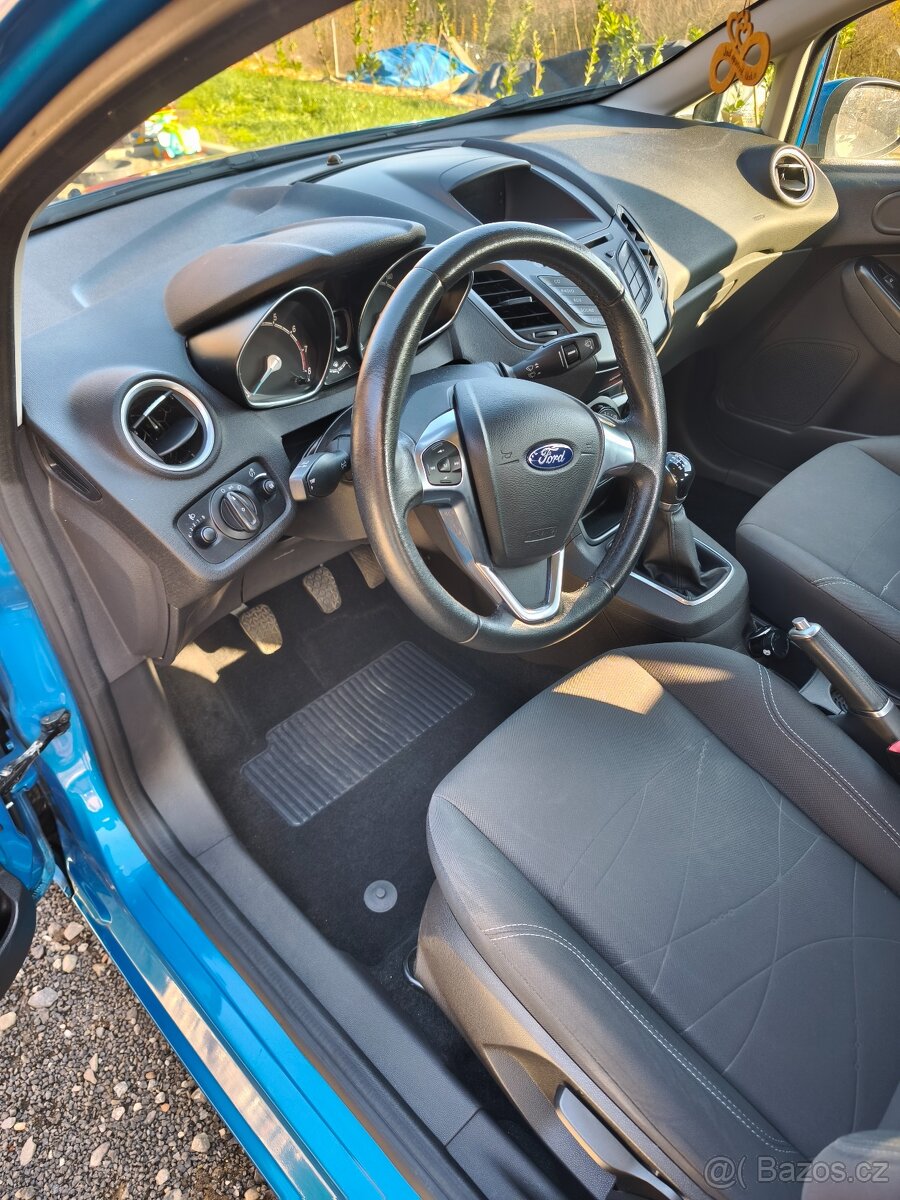 Ford Fiesta 2016 1.2 60Kw benzín původ ČR - 15