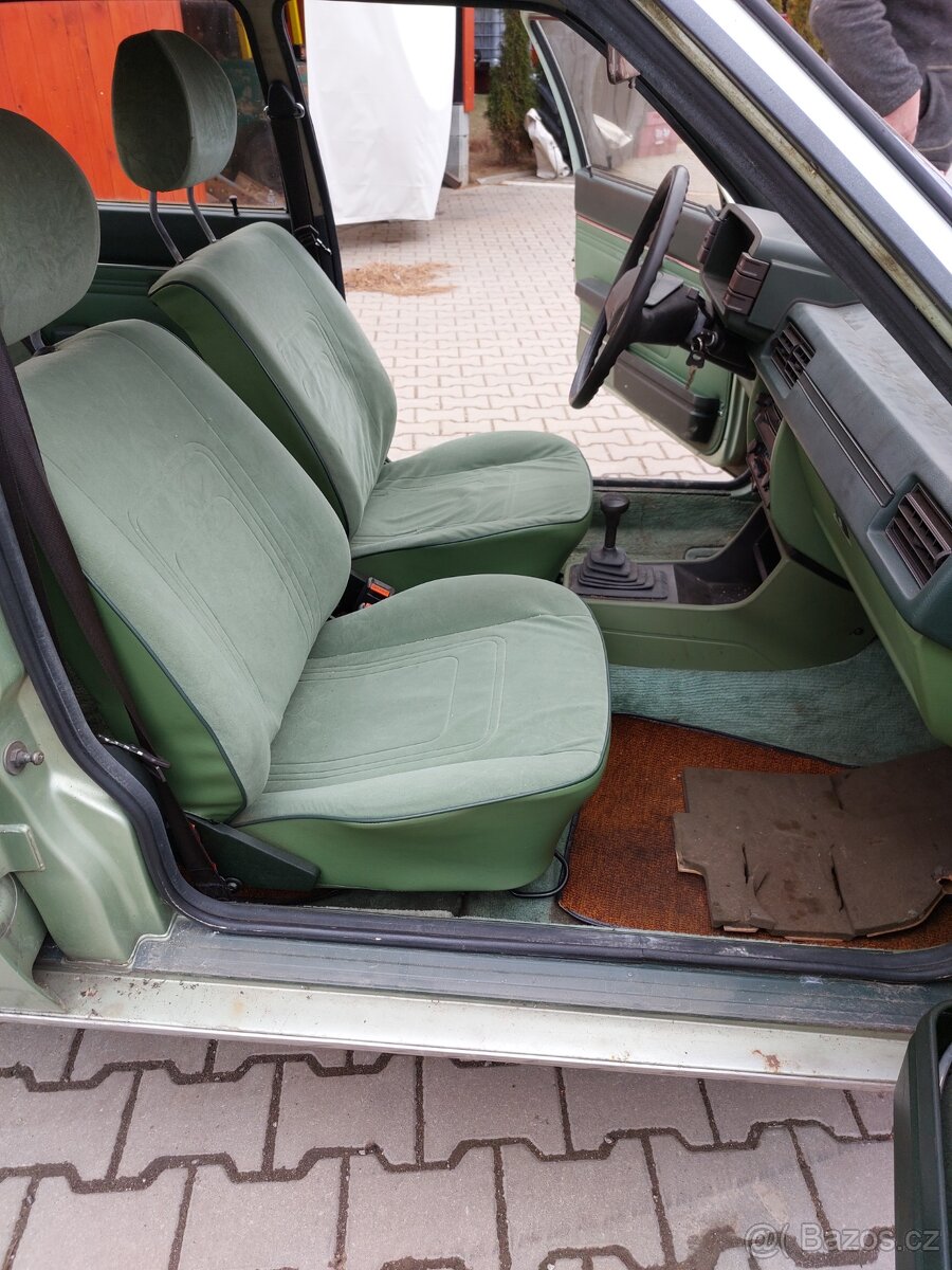 AUDI 80 B2 1.6 Benzin Předfacelift 1980 - 15