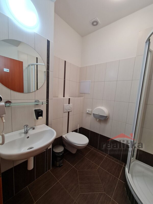 Prodej zavedeného, sportovně rekreačního střediska v Žimrovi - 15