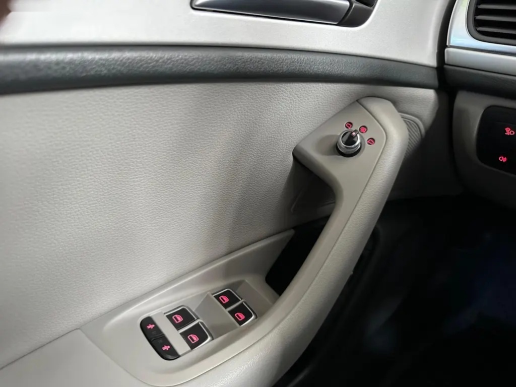 Audi A6 Avant, 2.0 TDI 140 KW - CZ - 15