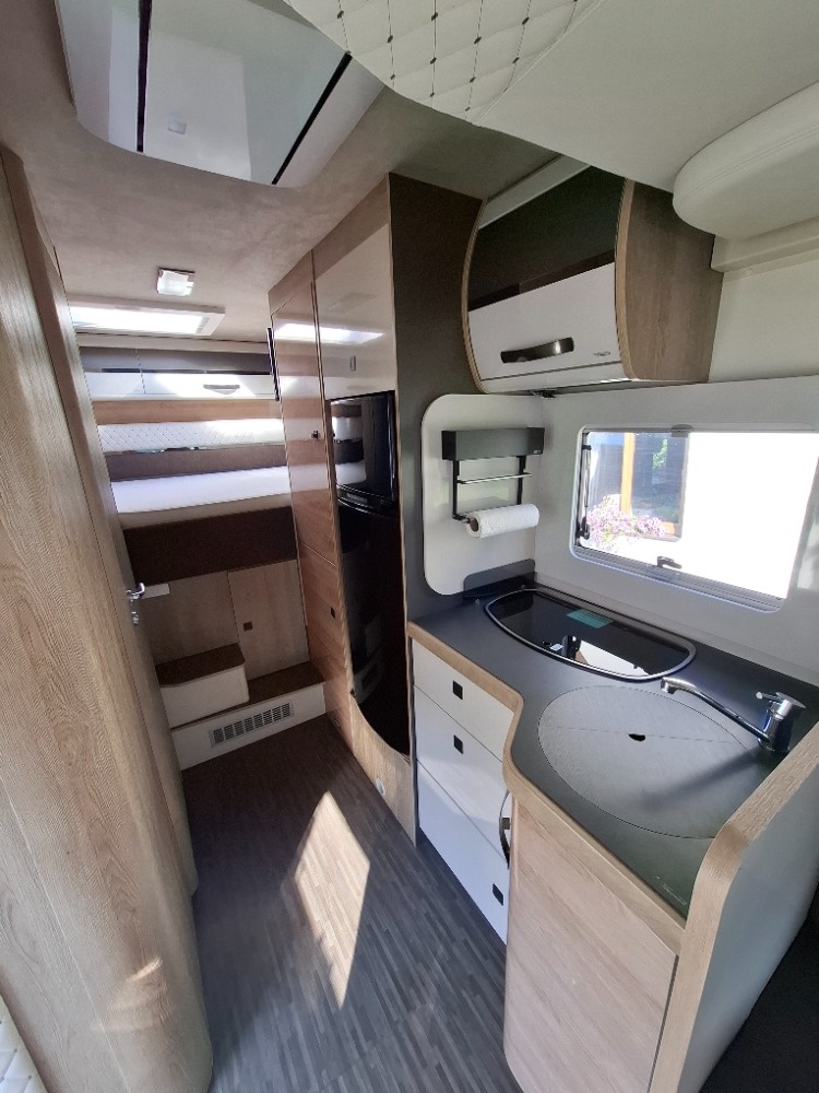 Obytný automobil MOBILVETTA KEA P67 - 4 místná - 15