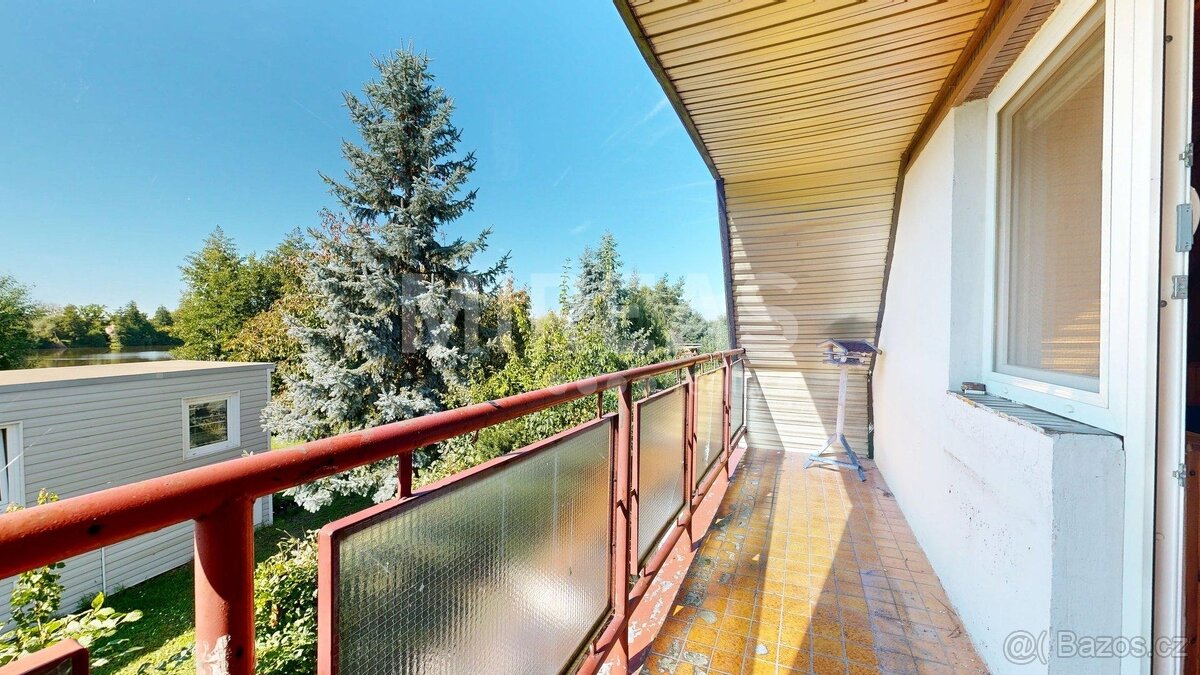 Sadská, prodej chaty 3+1 46,5 m2 + garáž 19 m2, na pozemku 3 - 15