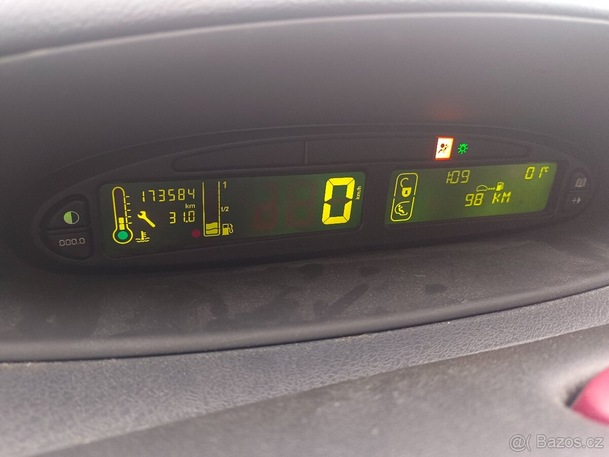 Citroen Xsara Picasso 2010 - 15