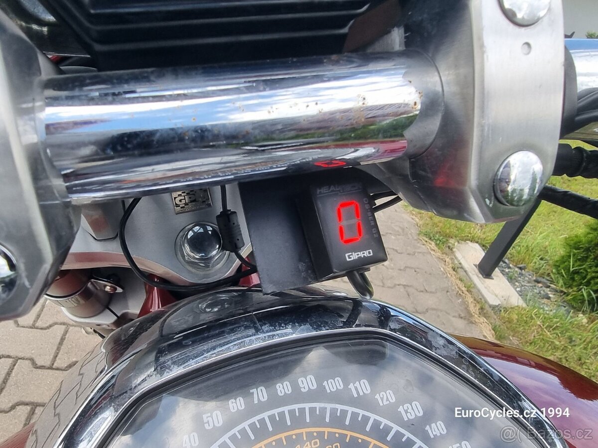 Suzuki Intruder M1800R - 15