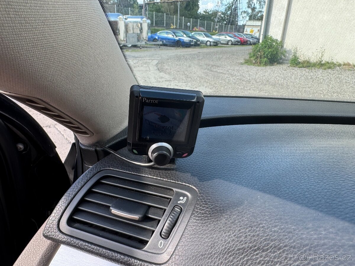 Volkswagen Passat Automat DSG-Parrot-Nová STK - 15