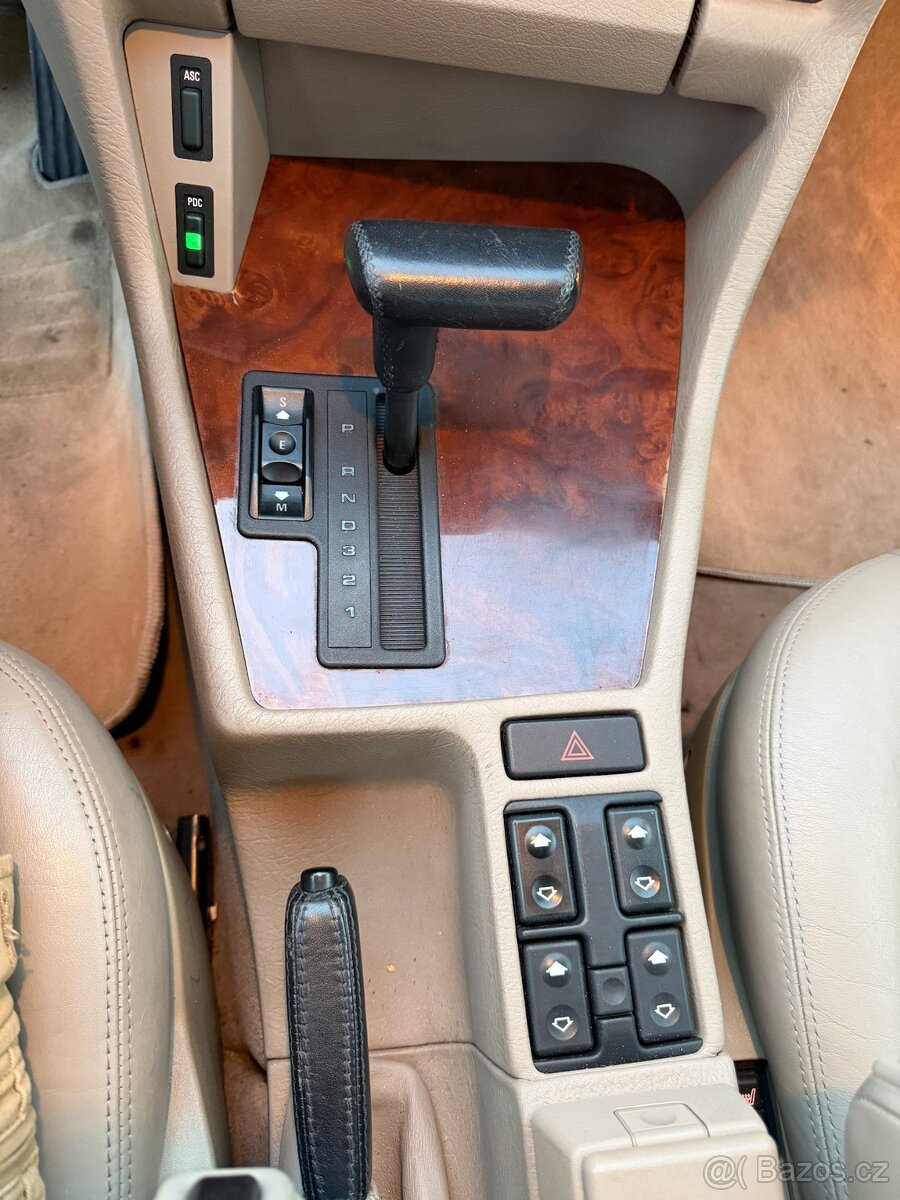 BMW 750i E32 V12, r.v. 1992 - 15
