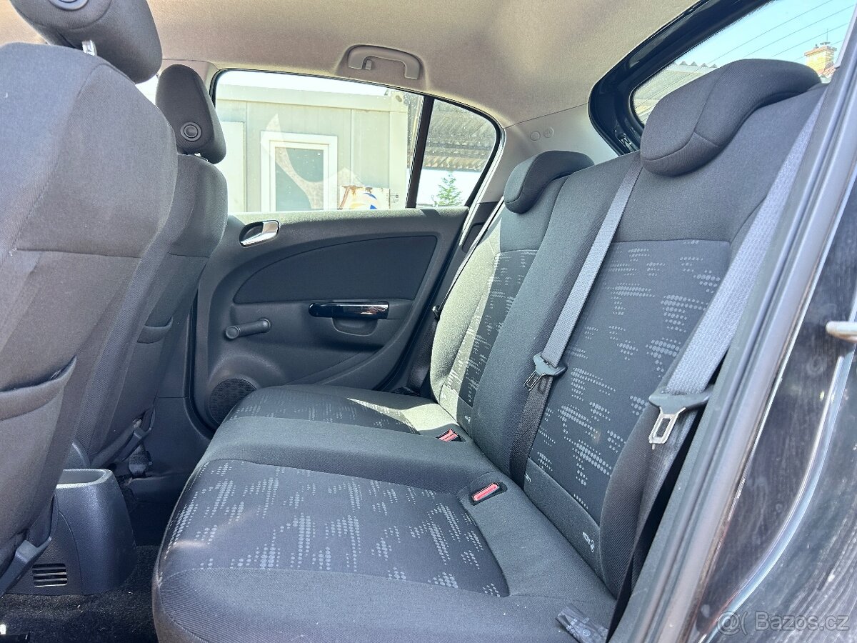 Opel Corsa D 1,2 16V, černá, 139.594 km - 15