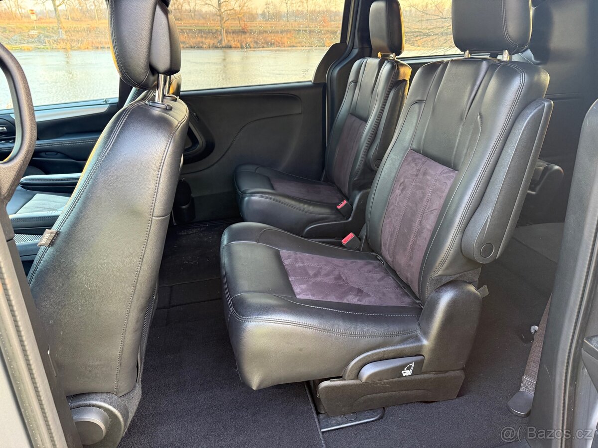 Dodge Grand Caravan - 15