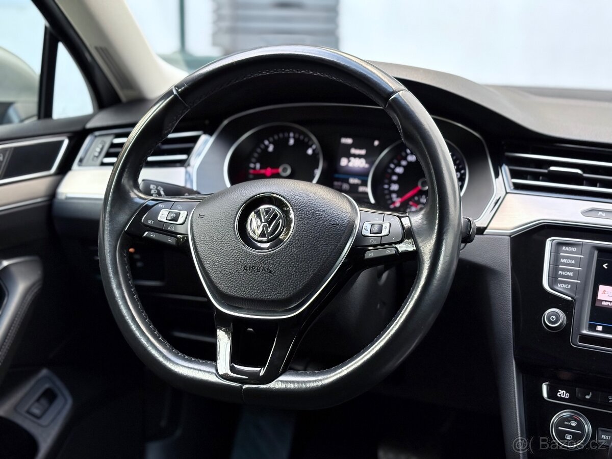 VW Passat B8, 2.0 TDI 110kW, DSG, Highline, ČR - 15