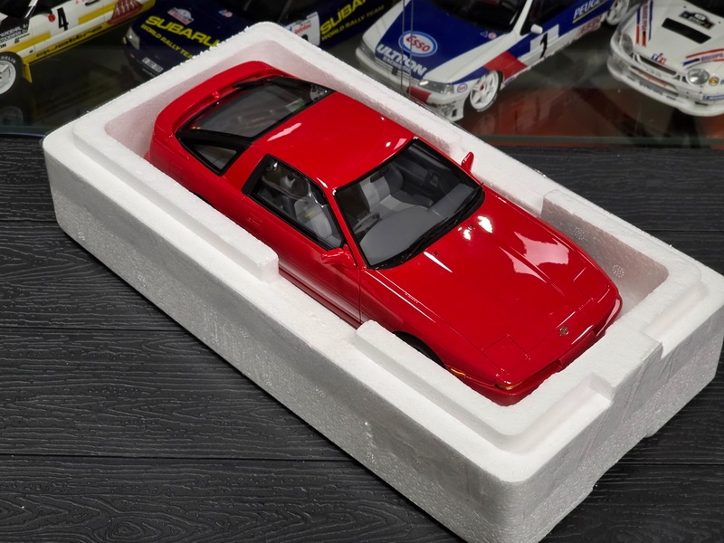 Toyota Supra MK3 1986 1:18 OttoMobile - 15